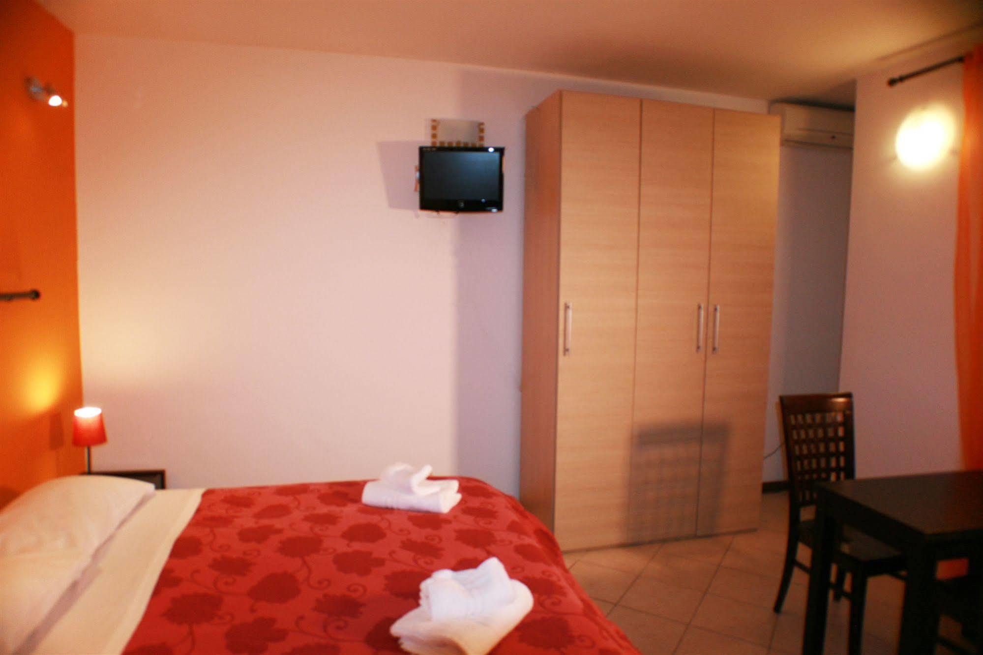 Macao Rooms Rome Exterior photo